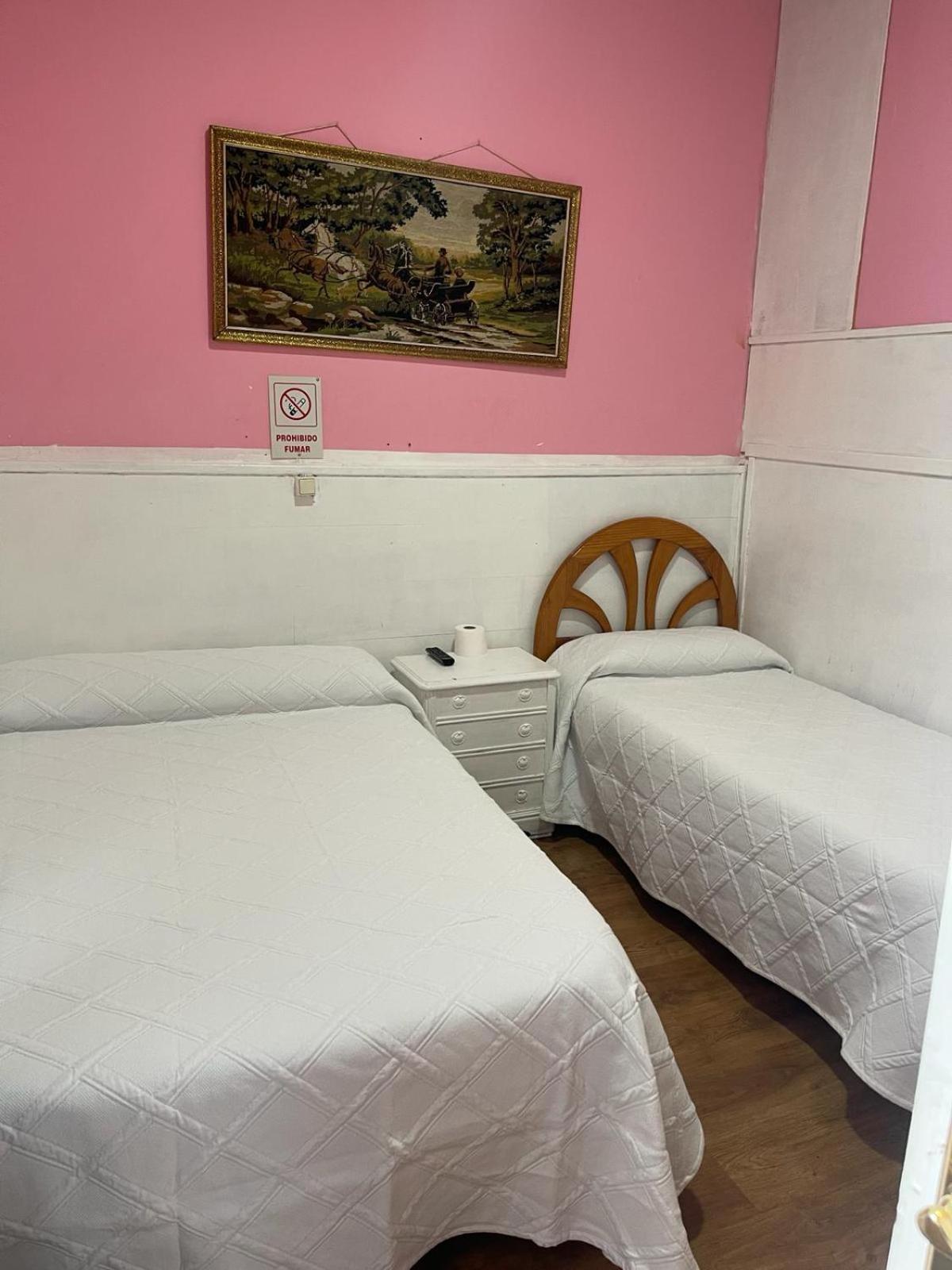 מדריד Hostal Daniel מראה חיצוני תמונה