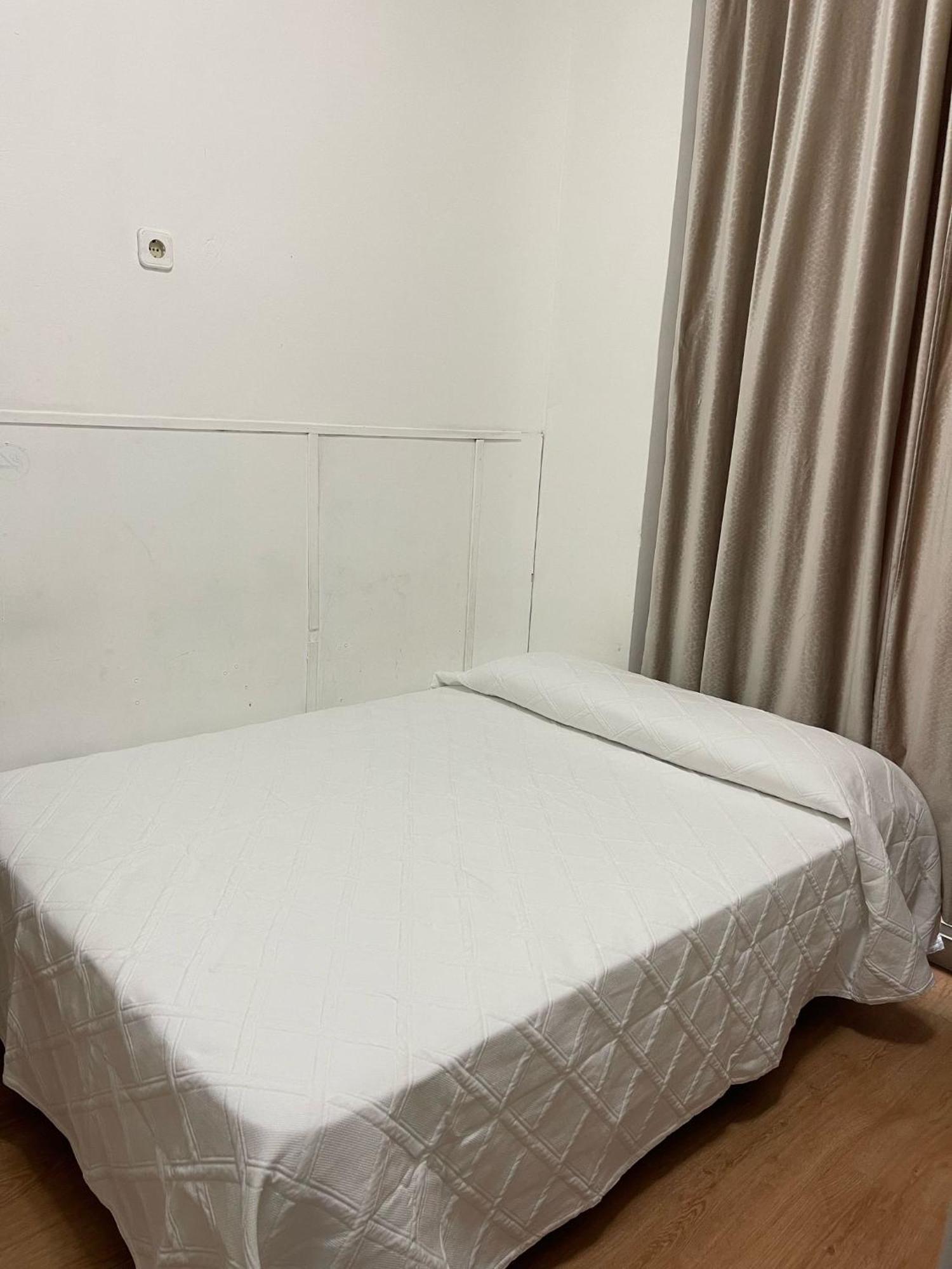 מדריד Hostal Daniel מראה חיצוני תמונה